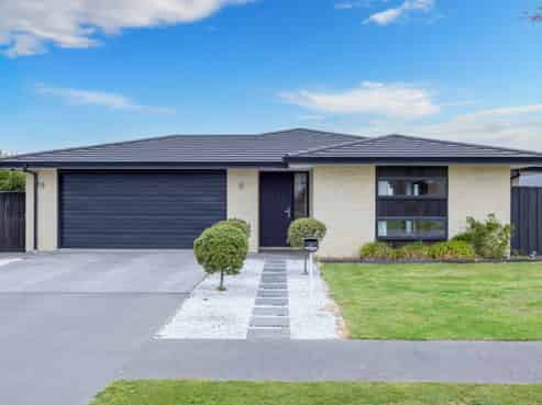 6 Haymakers Crescent, Rolleston