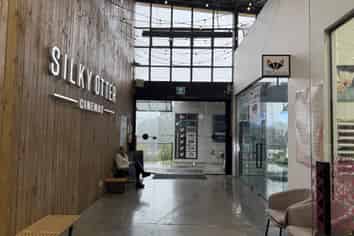 30sqm in Orakei Bay Village Mall