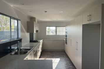 144 Bartholomew Road, Levin