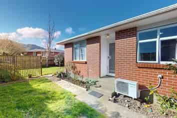 2/15 Clouston Park Road, Ebdentown