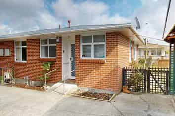 2/15 Clouston Park Road, Ebdentown