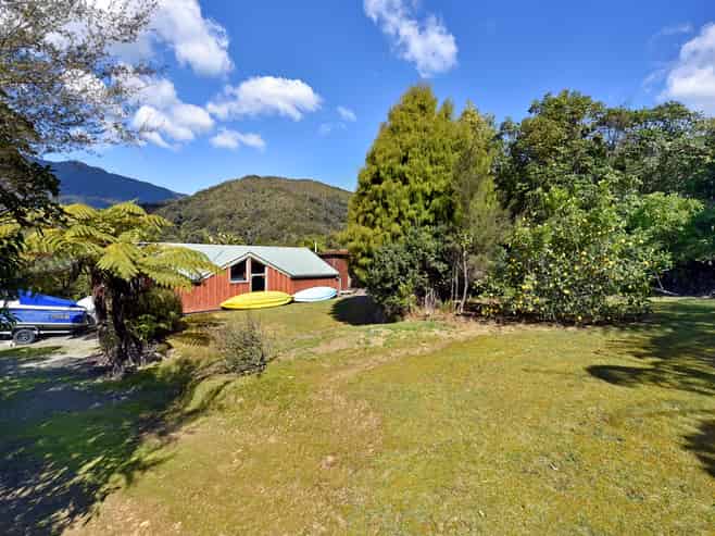 26 Kamahi Road, Tennyson Inlet, Tennyson Inlet