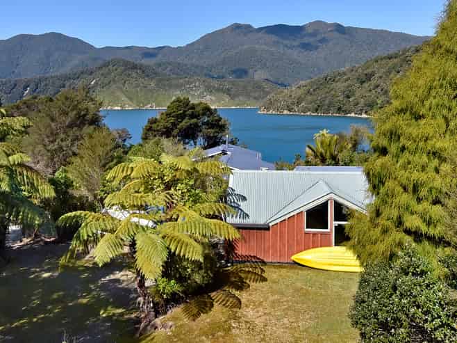 26 Kamahi Road, Tennyson Inlet, Tennyson Inlet