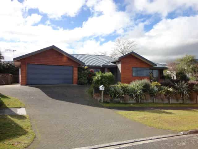 84 Birch Street, Hilltop