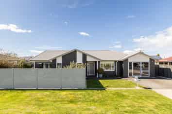 10A West Place, Greenmeadows