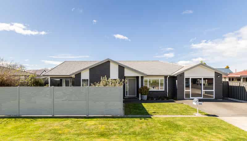 10A West Place, Greenmeadows