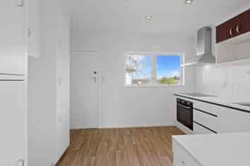 2/5 Esmonde Road, Takapuna