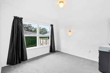 2/5 Esmonde Road, Takapuna