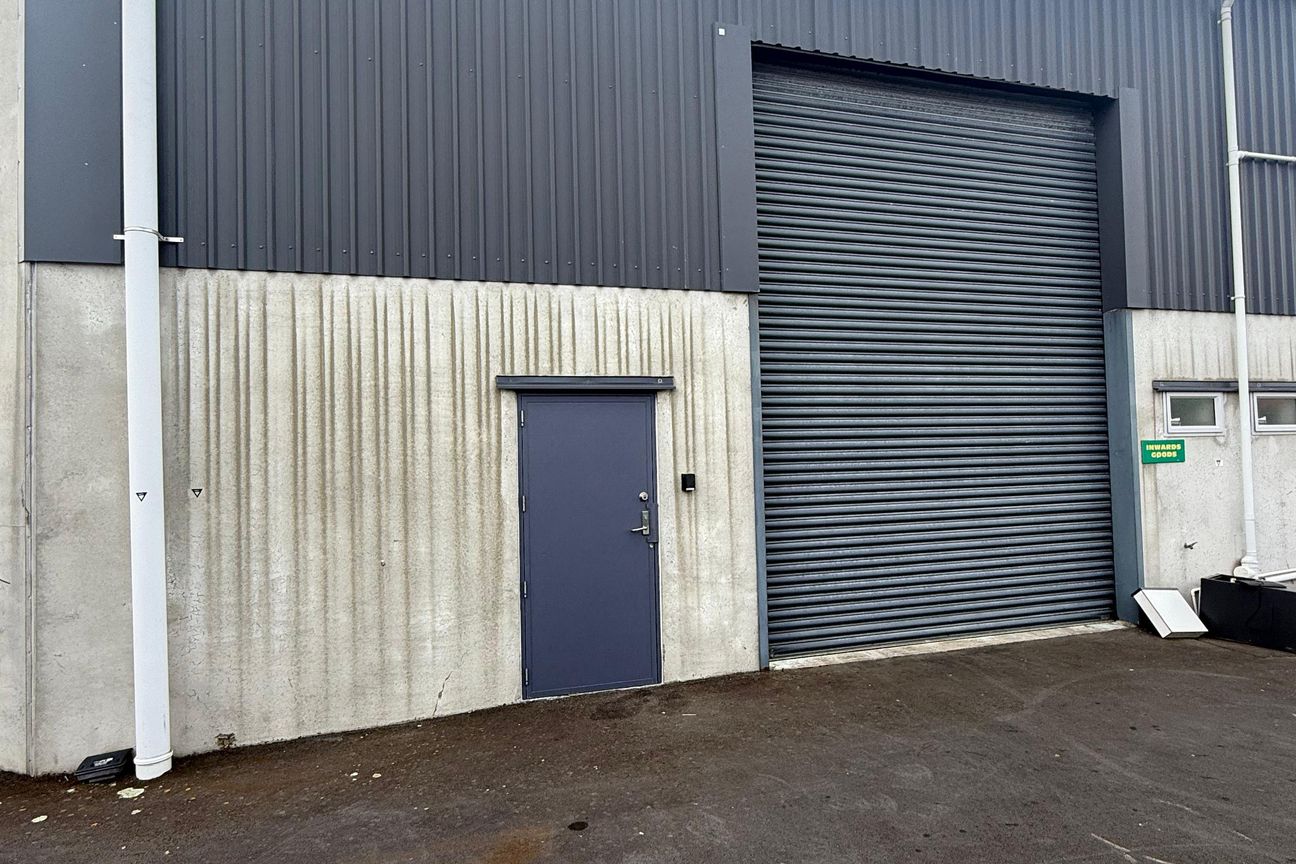 139sqm Warehouse Opportunity on Lunn Avenue - Widok 2