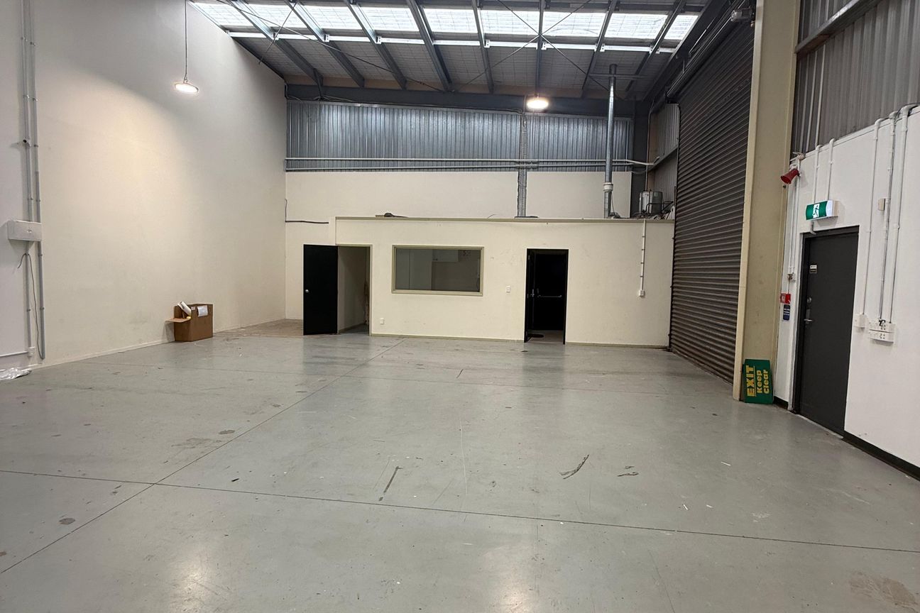 139sqm Warehouse Opportunity on Lunn Avenue - Widok 3