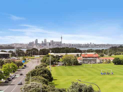 502A/130 Anzac Street, Takapuna