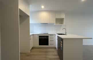 6 Ngae Place , Mangere East
