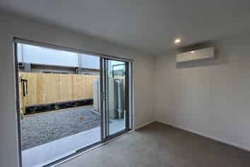 6 Ngae Place , Mangere East