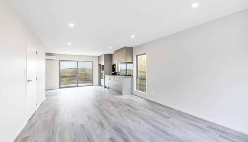 8A Plumpton Avenue, Mount Roskill