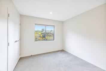 8A Plumpton Avenue, Mount Roskill