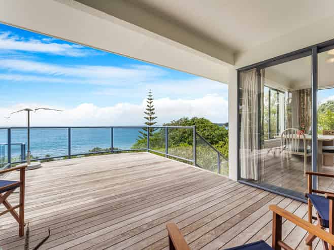 8 Northview Road, Stanmore Bay