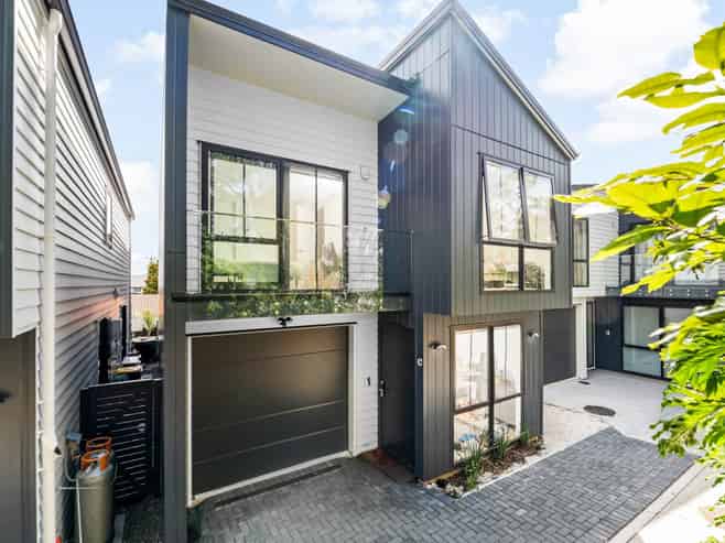13C Williams Road, Hobsonville