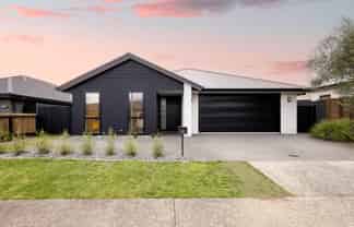 11 Flack Street, Pyes Pa