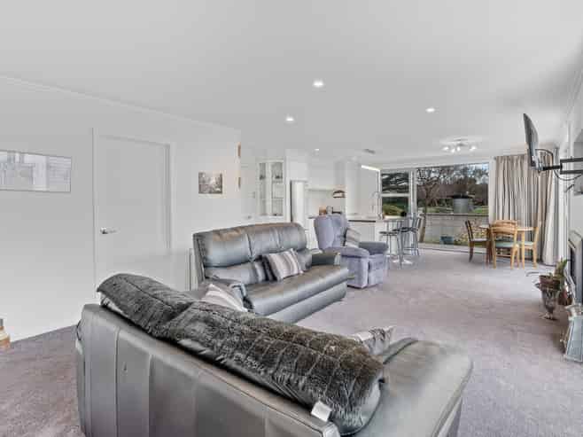 A/14 Hartstonge Avenue, Mosgiel