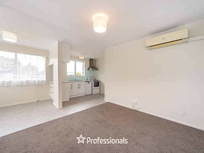 15B Pencarrow Crescent, Wainuiomata