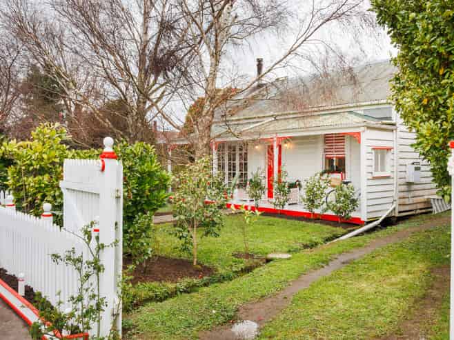 86 Grey Street, Woodville