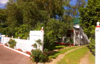86 Grey Street, Woodville