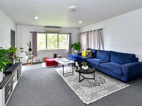 27 Dovey Place, Massey