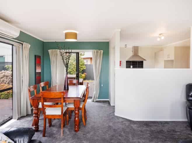 5 Leander Place, Milson