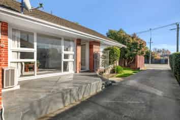1/472 Greers Road, Bishopdale