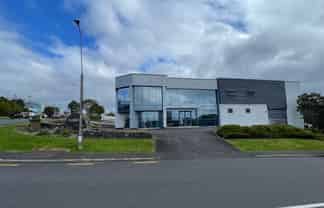 Priced to Lease – Highly Exposed Position 