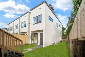 Lot 4/16 Reynella Drive, Massey