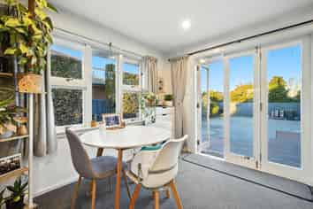 4 Leander Street, Northcote