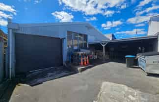 Affordable & Prime Penrose Position