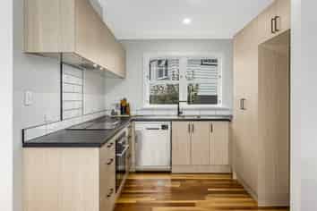 14 Highbury Drive , Levin