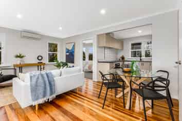 14 Highbury Drive , Levin