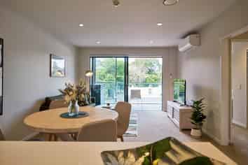 202/4 Bute Road, Browns Bay