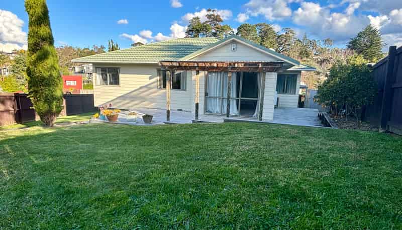 27 Loughanure Place, Massey
