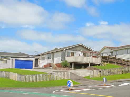 2 Doone Place, Massey