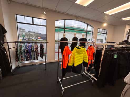 Premium Retail/Office Space - Prime Location