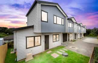 4/90 Moire Road, Massey