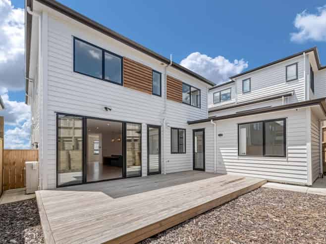 16 Glann Lane, Flat Bush