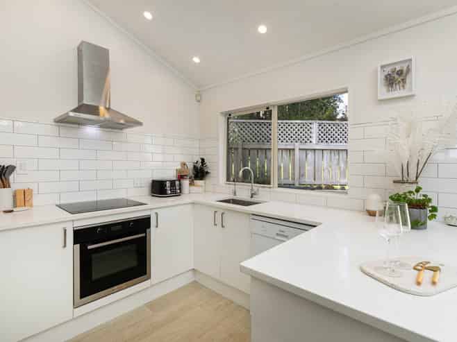 23 Grenadine Place, Unsworth Heights