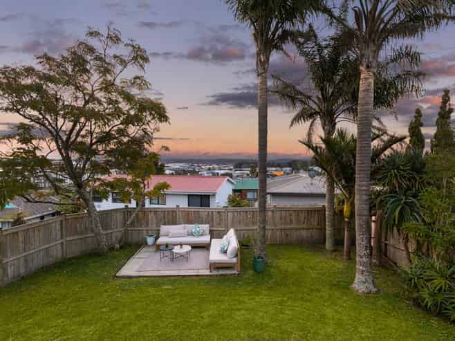 23 Grenadine Place, Unsworth Heights