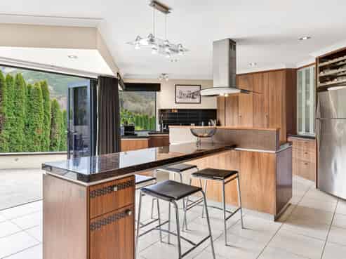 23 Hollyman Road, Hira