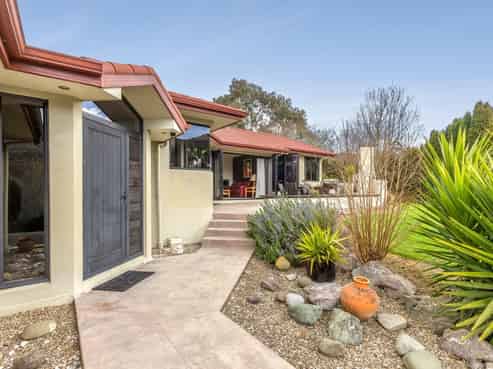 23 Hollyman Road, Hira