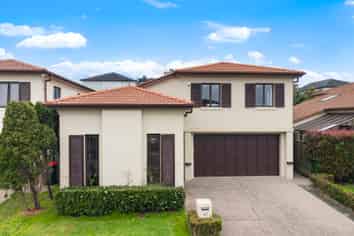 25 Bridgefield Crescent, Flat Bush