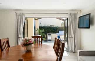 25 Bridgefield Crescent, Flat Bush