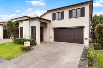 25 Bridgefield Crescent, Flat Bush