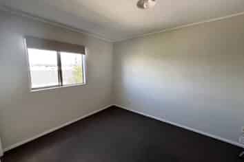 42C Campbell Street , Dinsdale