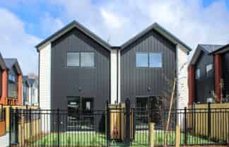 2/12 Biddle Crescent, Taita